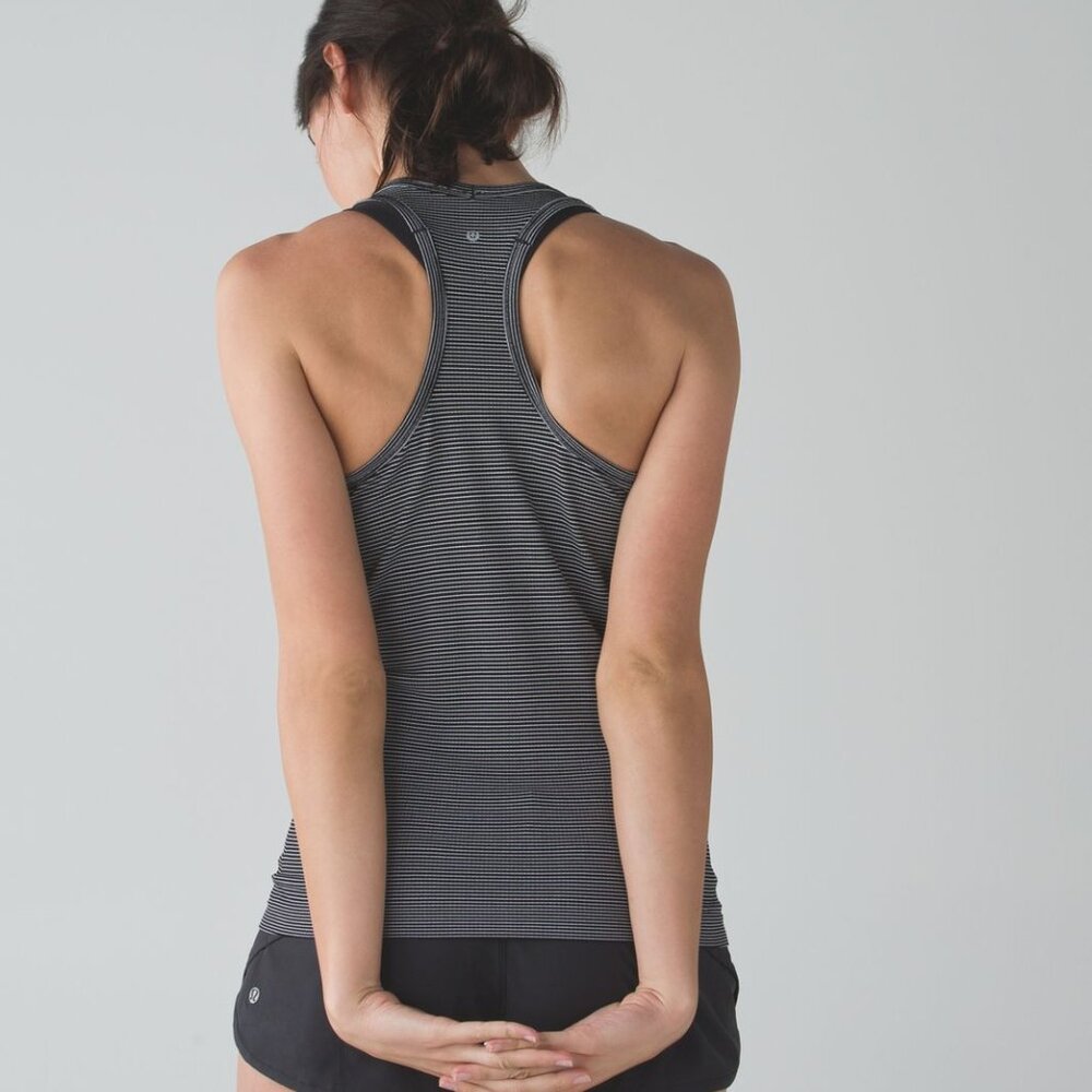 Lululemon Swiftly Tech Racerback Size 4 - Picture 2 of 6
